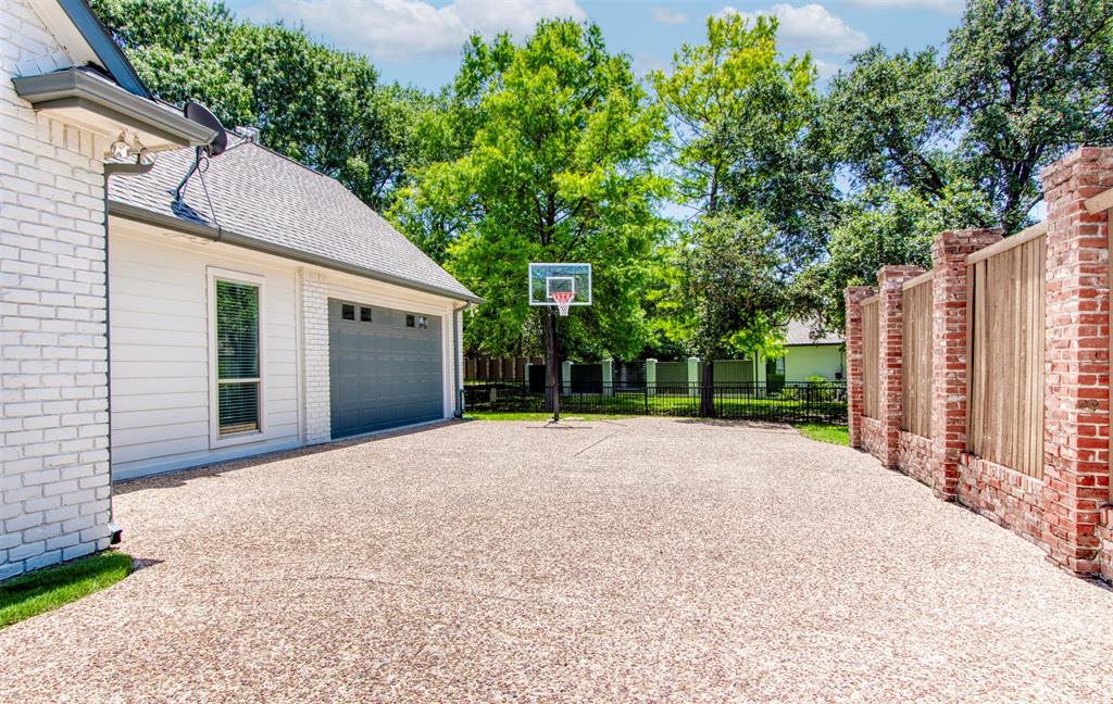 Willow Bend Lakes Ph Ix - Residential