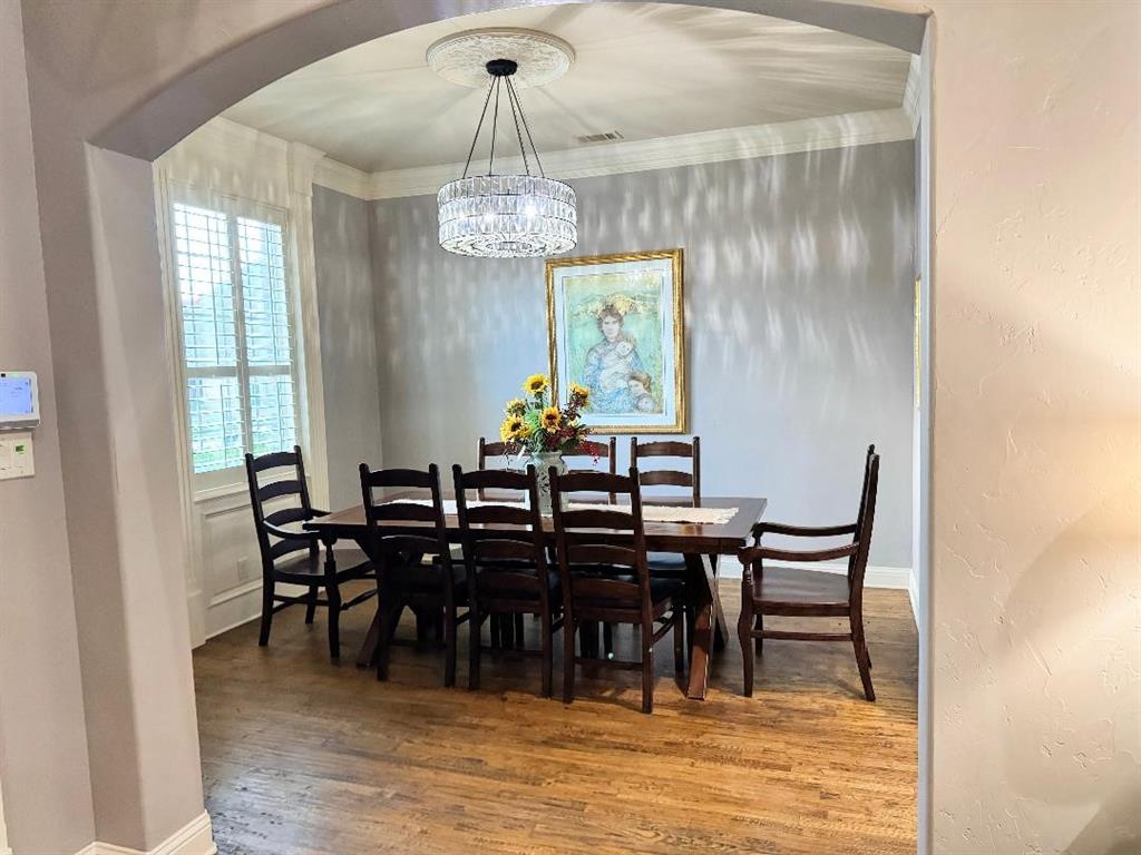 710 Cross Timbers Drive