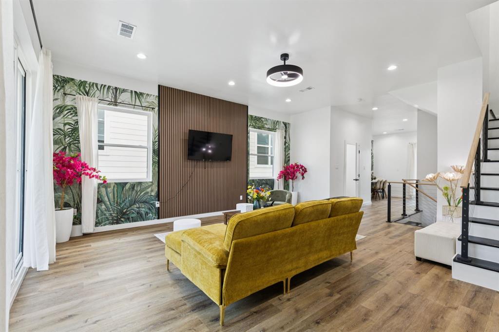 Z E Coombs West End - Residential Lease