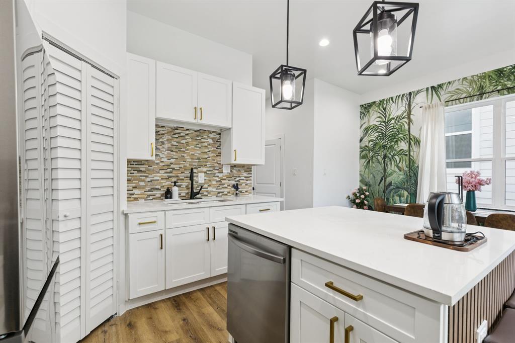 Z E Coombs West End - Residential Lease