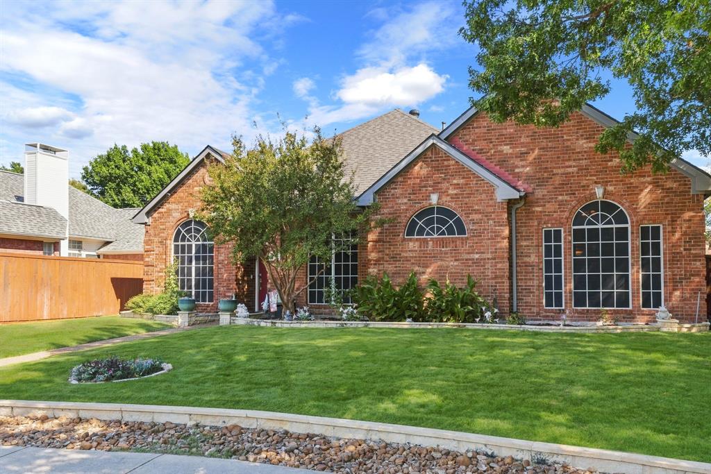 5104 Teddington Park Drive