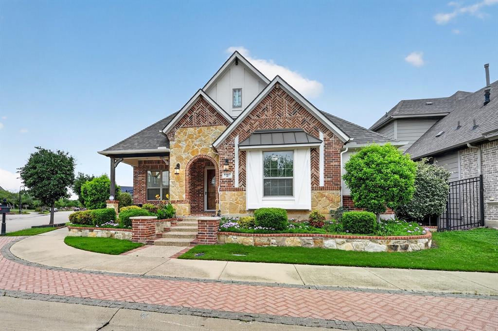 1107 Amber Rose Way