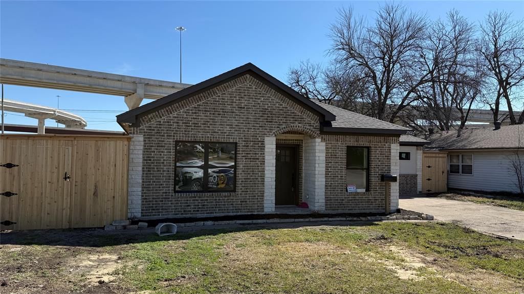 Photo of 2502 Rosewood Drive, Mesquite, TX 75150 (MLS # 21196754)