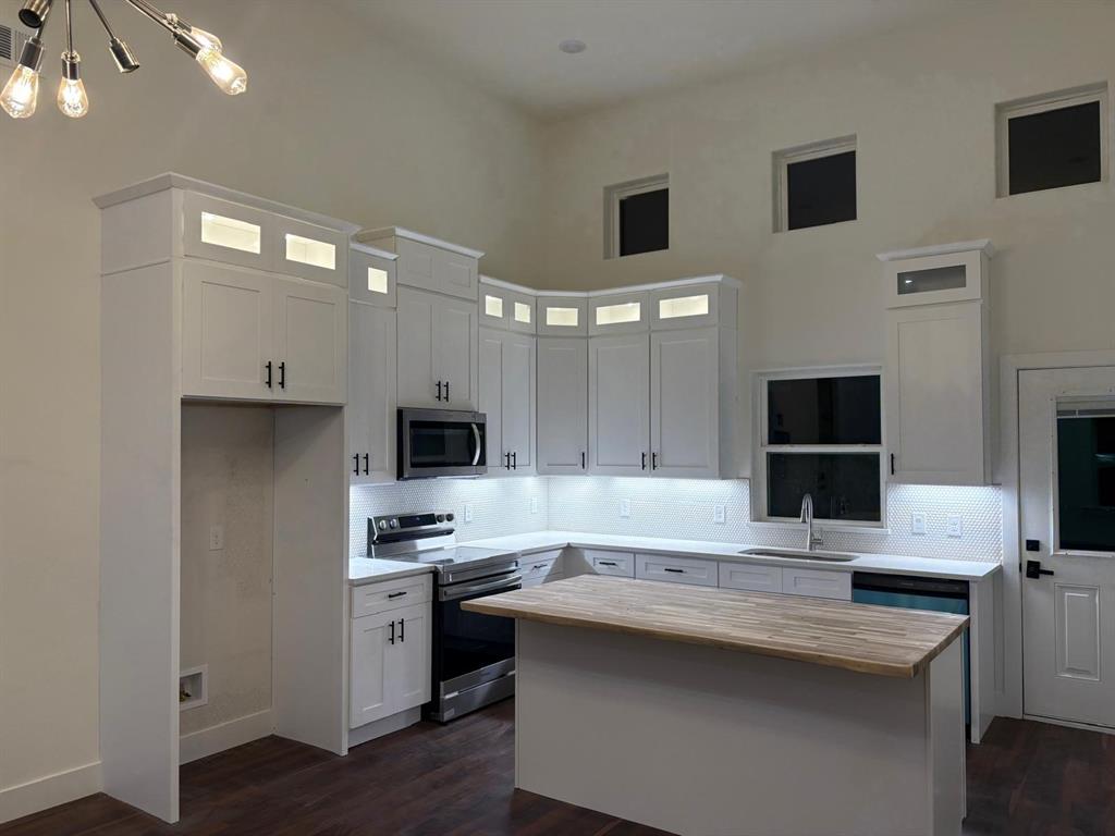 Canyon Creek III - Residential