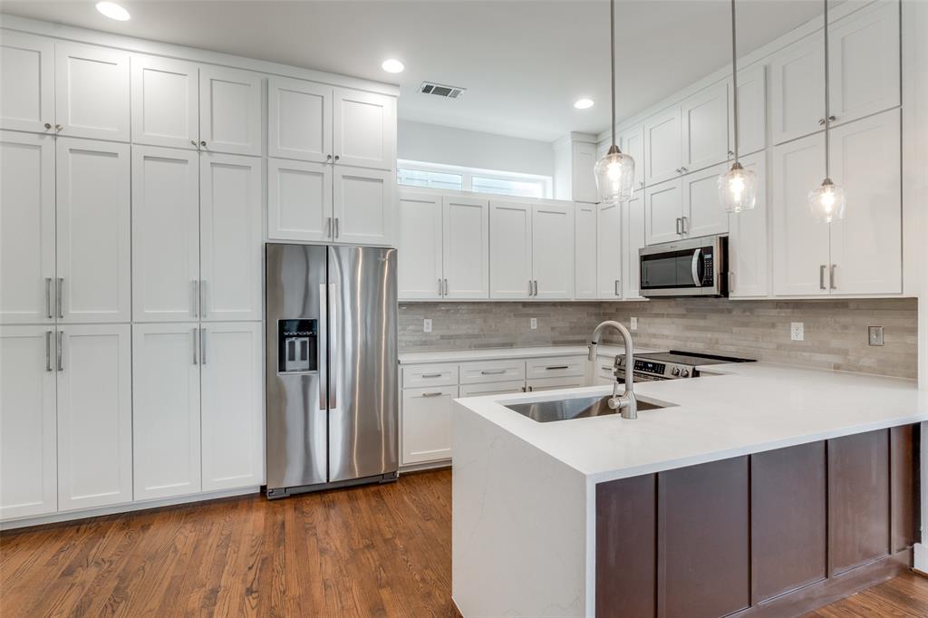 Ross Ave Condo - Residential