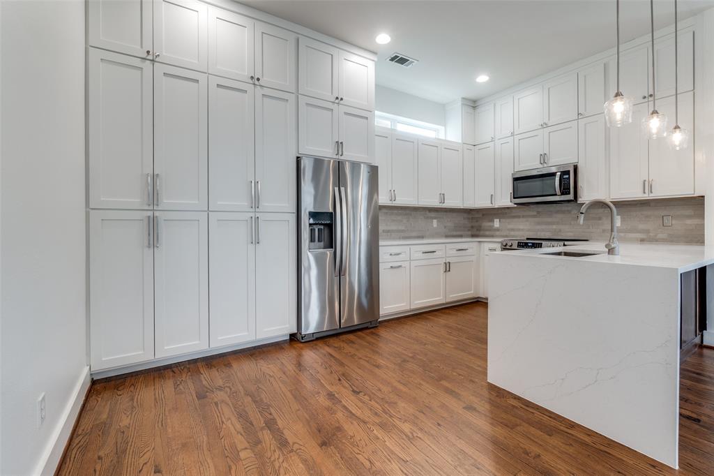 Ross Ave Condo - Residential