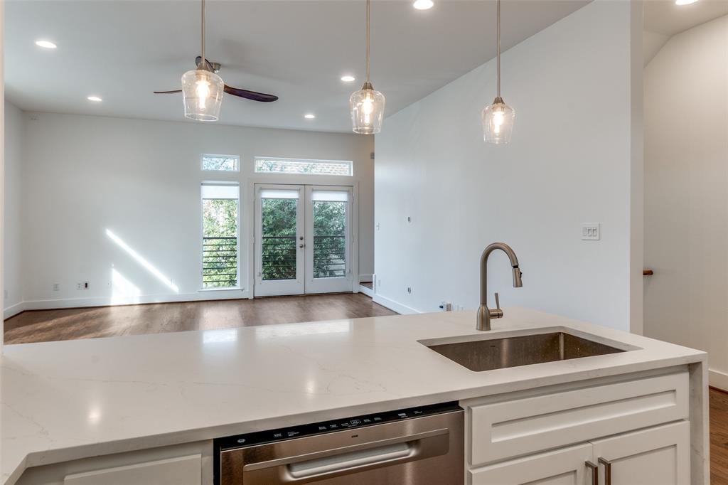 Ross Ave Condo - Residential