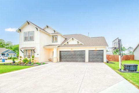 Photo of 600 Kyle Drive, Tioga, TX 76271 (MLS # 21248607)
