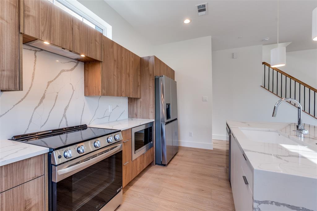 Clifton Place 02 - Residential Lease