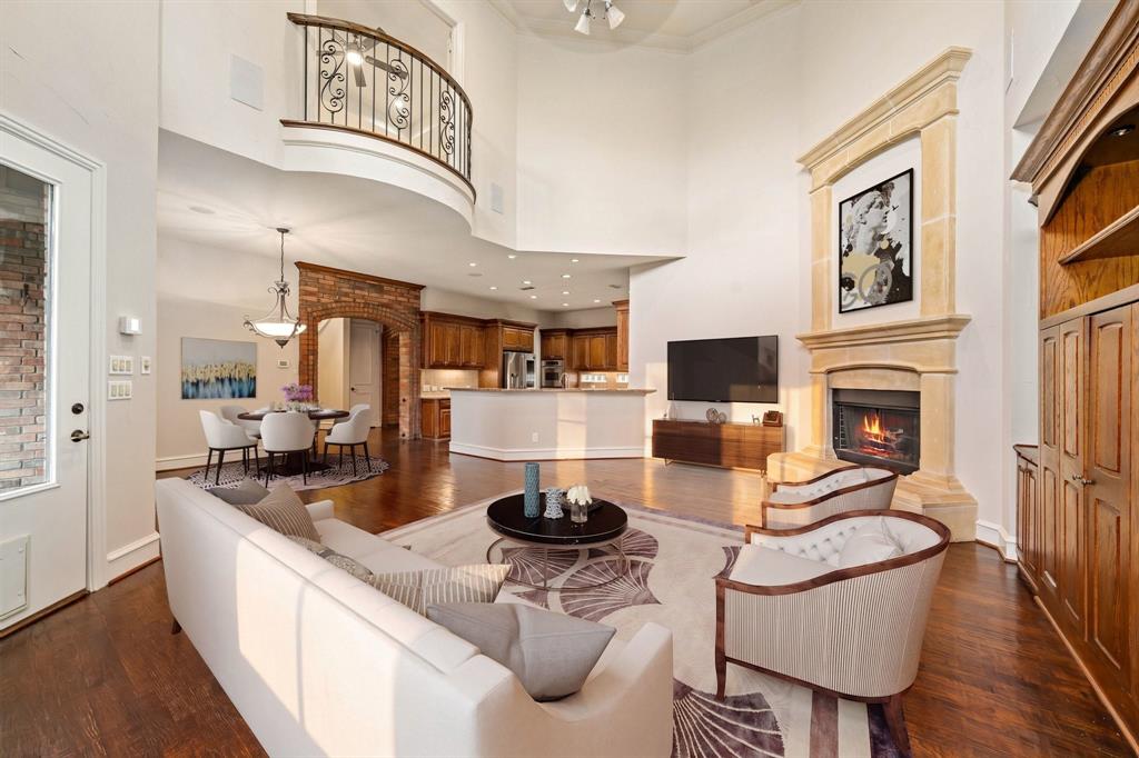 5601 Woodspring Drive