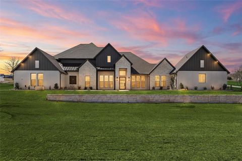 Photo of 3035 Winding Creek Trail, Aledo, TX 76008 (MLS # 21198241)