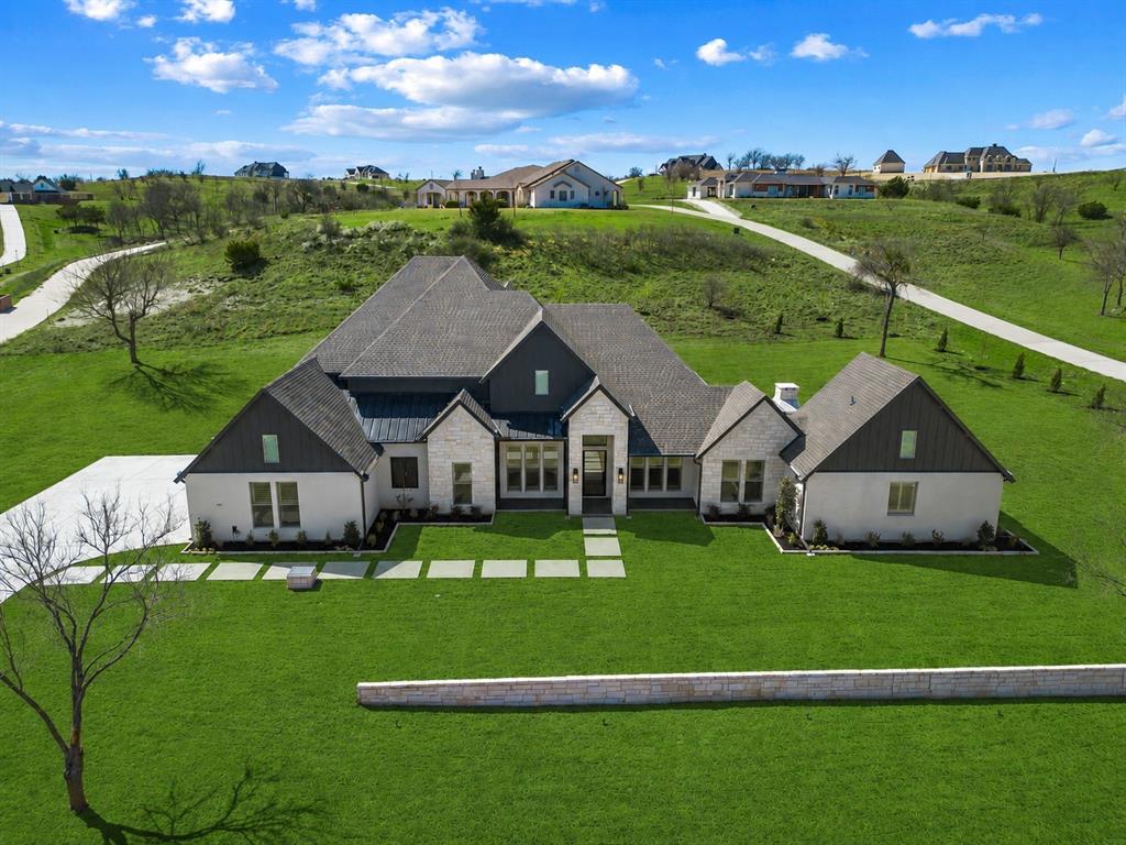 3035 Winding Creek Trail