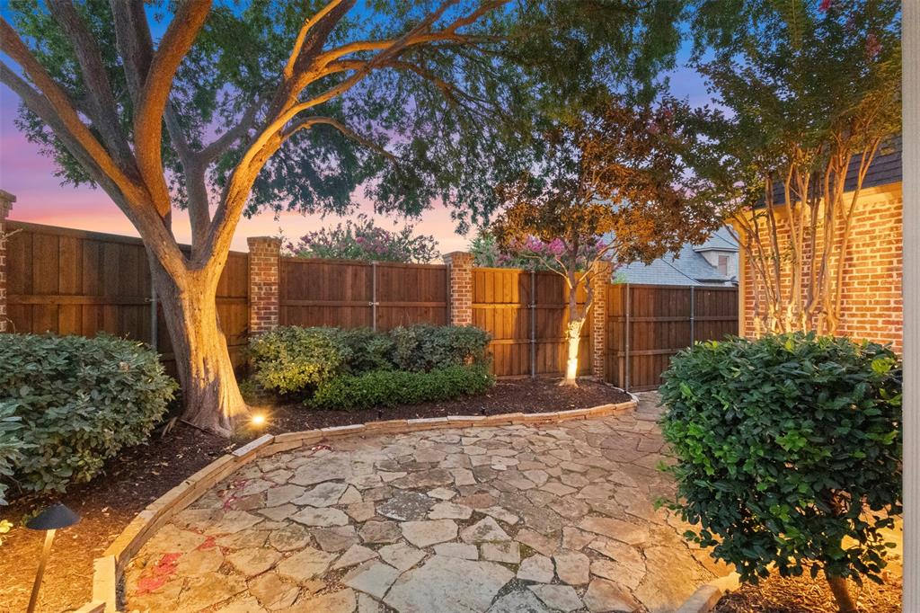 5025 Castle Creek Court