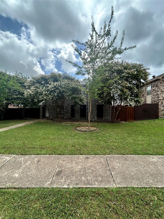 708 Purple Sage Trail