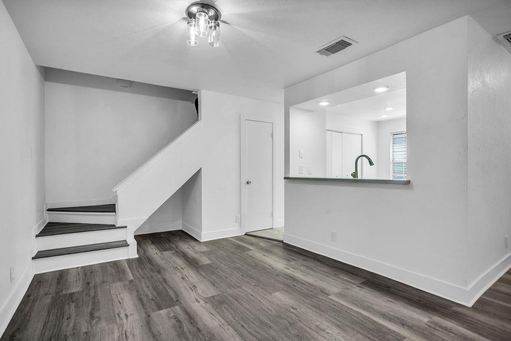 4777 Cedar Springs Road 8L