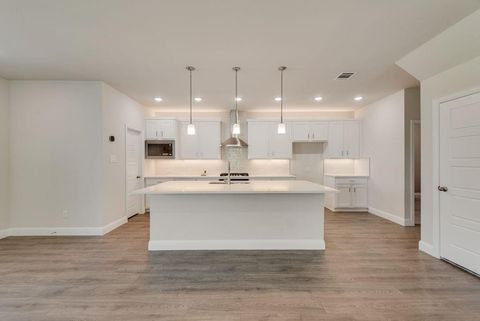 Tiny photo for 1910 Waterwalk Drive, Rowlett, TX 75088 (MLS # 21235114)