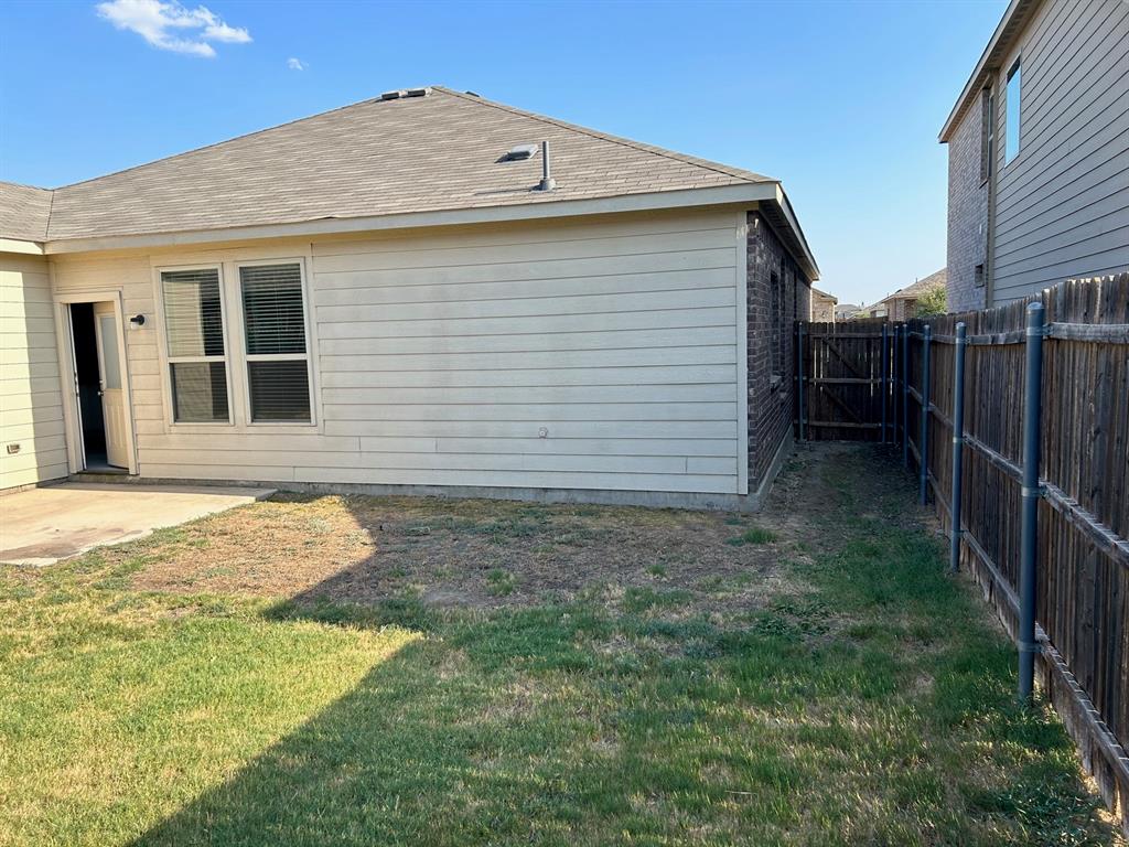 Trails of Fossil Creek, Ph 4 - Residential Lease