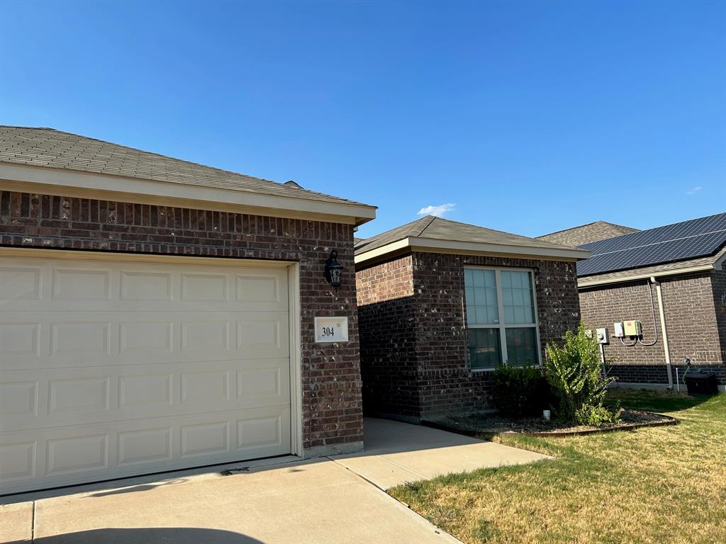 Trails of Fossil Creek, Ph 4 - Residential Lease