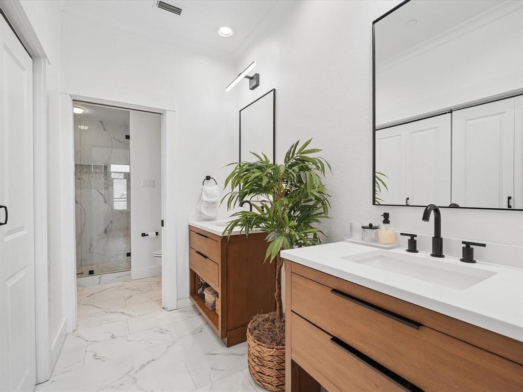 Wycliff Heights Condo - Residential