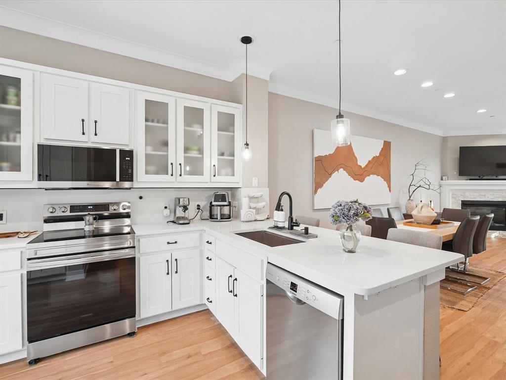 Wycliff Heights Condo - Residential