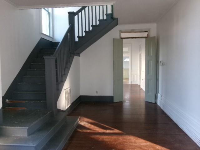 1062 Boulevard Street