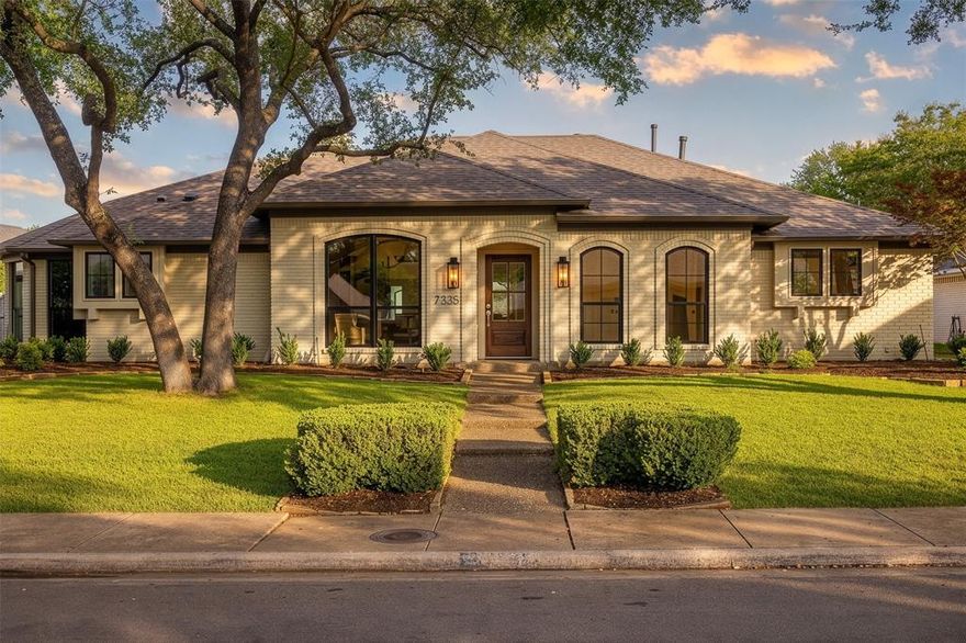Nestled in the prestigious Highlands of McKamy, this beautifully reimagined single-story home offers the perfect blend of refined design, everyday functionality, and an unbeatable location. Known for its strong sense of community and convenient access to major transportation routes, this neighborhood delivers both connection and quiet, tree-lined charm.Step inside to an expansive open-concept layout filled with natural light, elegant vaulted ceilings, and seamless views of the outdoor living spaces. Designed for both comfortable living and effortless entertaining, the home flows beautifully from room to room. At the heart of the home, the chef’s kitchen features generous workspace, 6 burner gas range, designer finishes, and a welcoming center island. Connected to the spacious living room with a cozy fireplace and tranquil views of the backyard oasis. Adding to the home’s thoughtful functionality, a versatile back pantry with added storage, a second sink and a washer and dryer - perfect for additional prep space, catering, or everyday convenience. A formal dining room provides the perfect setting for gatherings, while a versatile secondary living space can easily serve as a media room, or additional lounge. The primary suite is a true retreat, offering a spa-inspired ensuite bath complete with a soaking tub, dual vanities, and an oversized walk-in shower. Secondary bedrooms are thoughtfully designed to provide comfort and flexibility for family or guests.
Just in time for the Texas summer, step outside to your own private escape featuring a sparkling pool and covered patio, ideal for relaxing afternoons or entertaining year-round. Combining elevated style, a warm neighborhood feel, and prime proximity to everything you need, this Highlands of McKamy home is a rare opportunity to enjoy the best of Dallas, Plano and Richardson living.