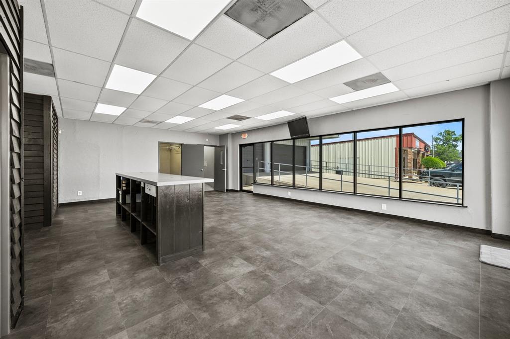 South Forty Add Ph 11 - Commercial Lease