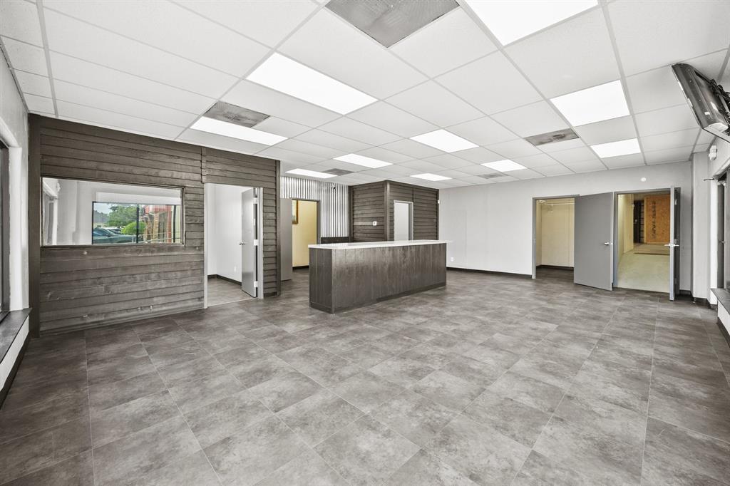 South Forty Add Ph 11 - Commercial Lease