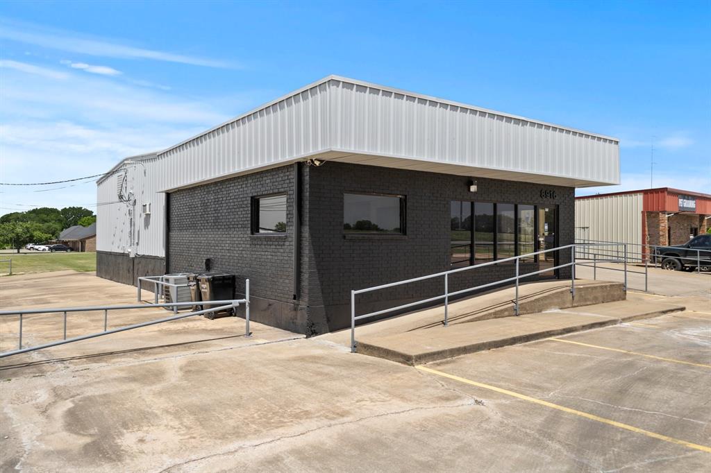 South Forty Add Ph 11 - Commercial Lease