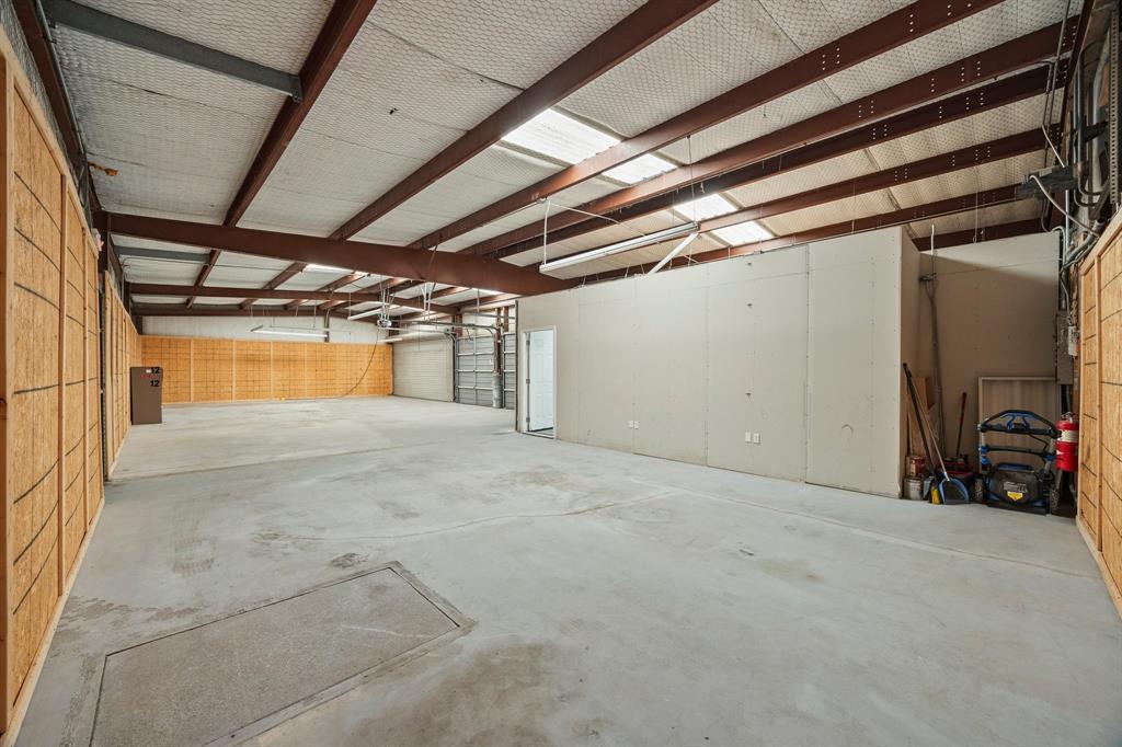 South Forty Add Ph 11 - Commercial Lease