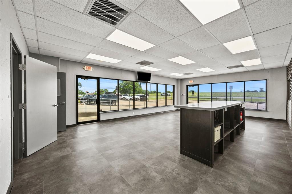 South Forty Add Ph 11 - Commercial Lease