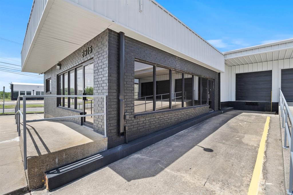 South Forty Add Ph 11 - Commercial Lease
