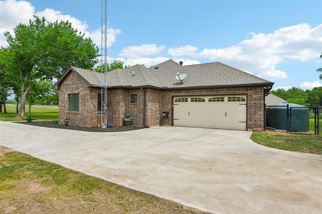 Whispering Oaks - Residential