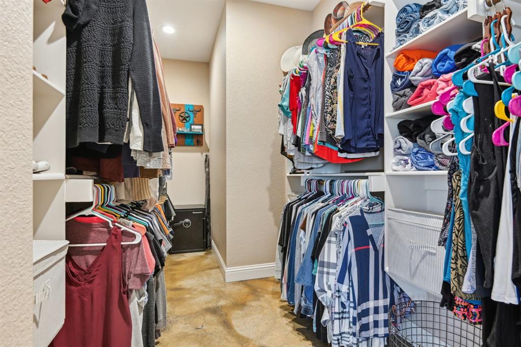 Whispering Oaks - Residential