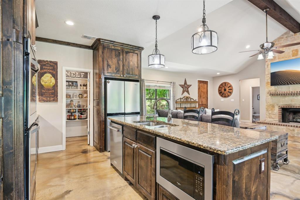 Whispering Oaks - Residential