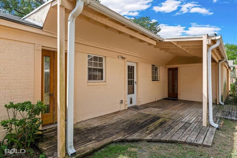 Tiny photo for 450 Albert Avenue, Shreveport, LA 71105 (MLS # 21394294)