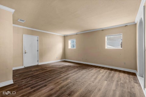 Tiny photo for 450 Albert Avenue, Shreveport, LA 71105 (MLS # 21394294)