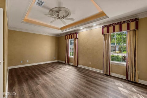 Tiny photo for 450 Albert Avenue, Shreveport, LA 71105 (MLS # 21394294)
