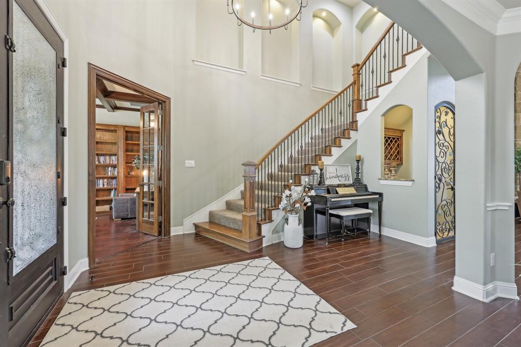 2515 Trophy Club Drive