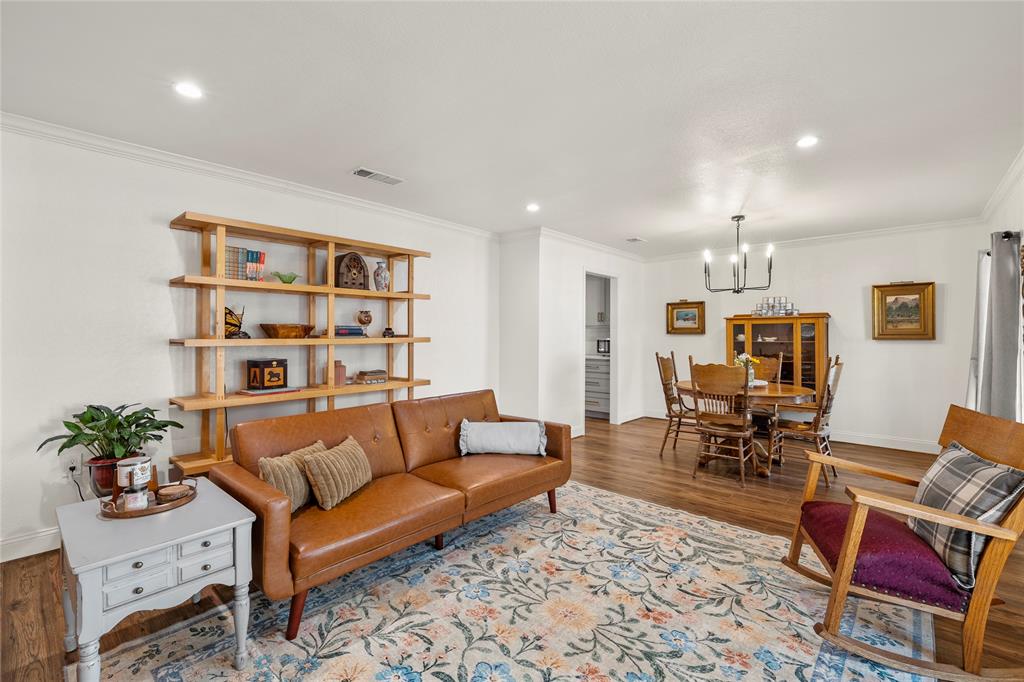 1712 Laurel Lake Drive