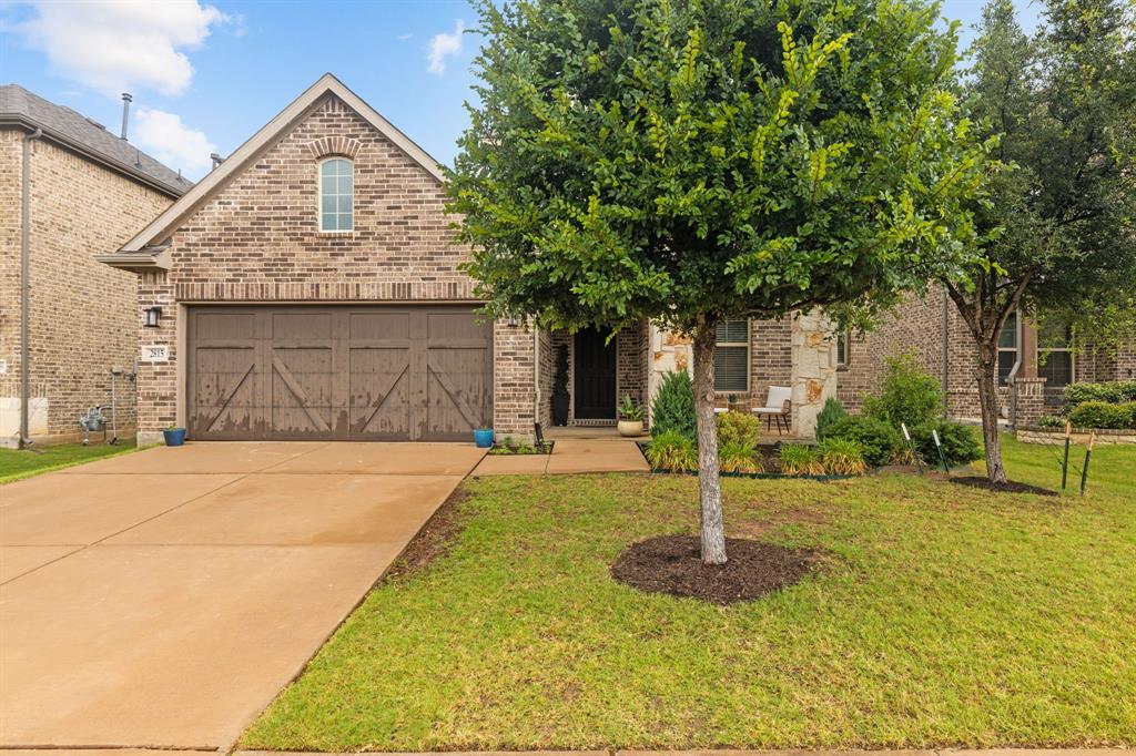 2815 Hackberry Creek Trail
