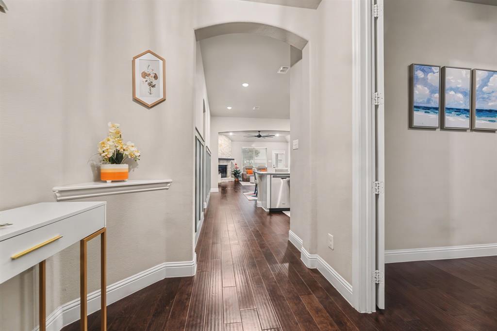 2815 Hackberry Creek Trail