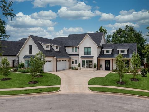 Photo of 1555 Maple Circle, Tyler, TX 75703 (MLS # 21048710)