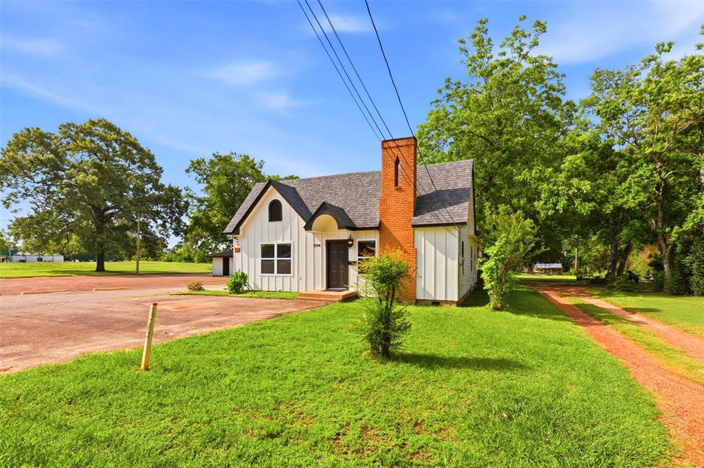 504 Quitman St.