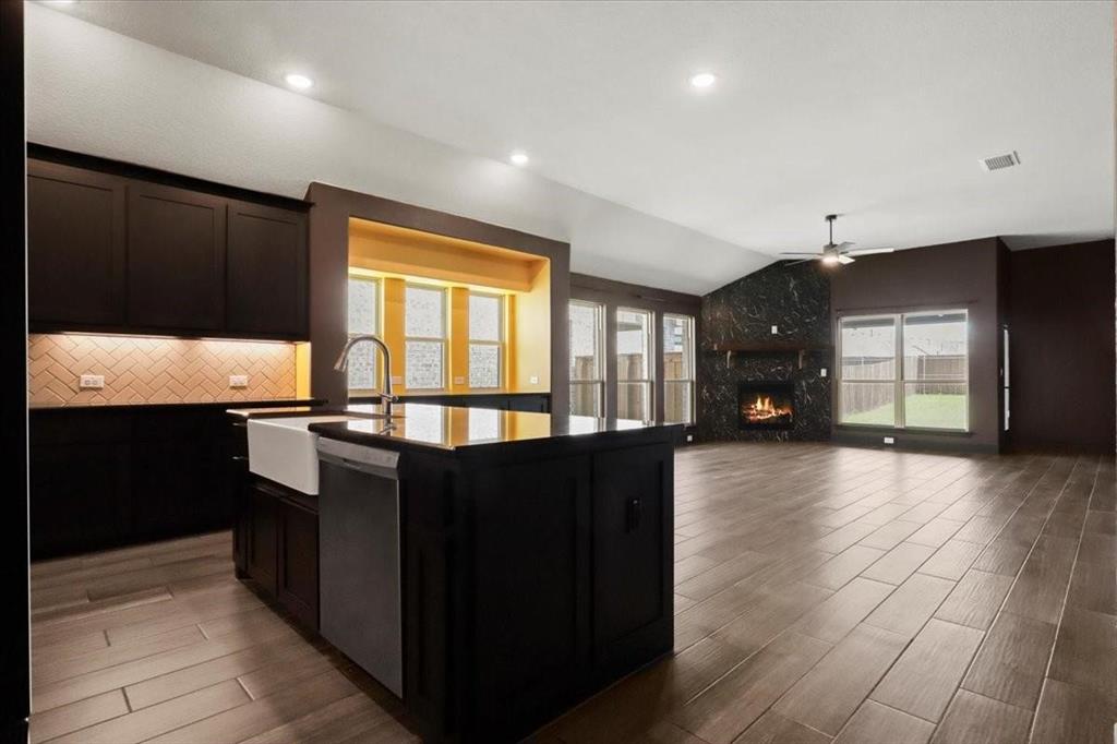 Forney, Texas 75126, United States, 4 Bedrooms Bedrooms, ,3 BathroomsBathrooms,Residential,Active,180188