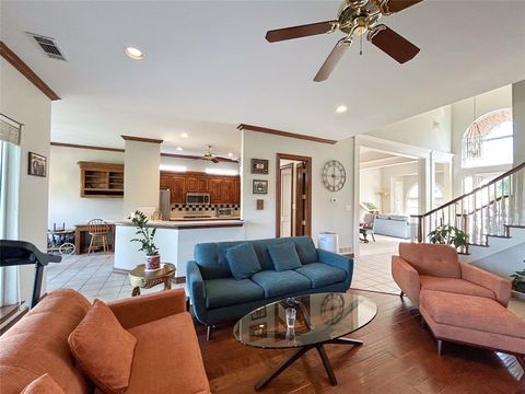 Tiny photo for 6713 Columbine Way, Plano, TX 75093 (MLS # 21088195)