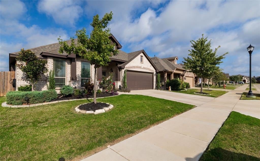 1020 Longbow Drive