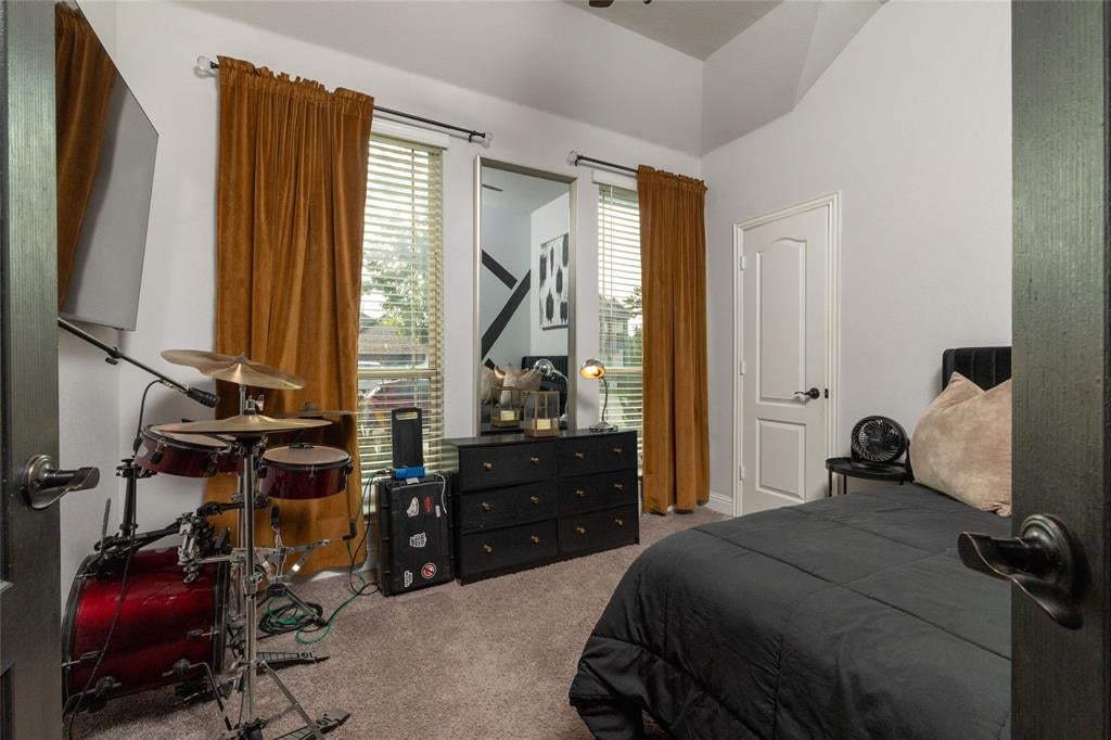 1020 Longbow Drive