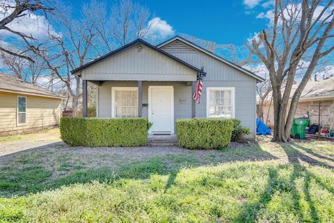 608 Highland Avenue Waxahachie TX 75165