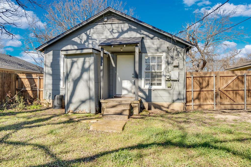 UNIVERSITY-REV - Residential